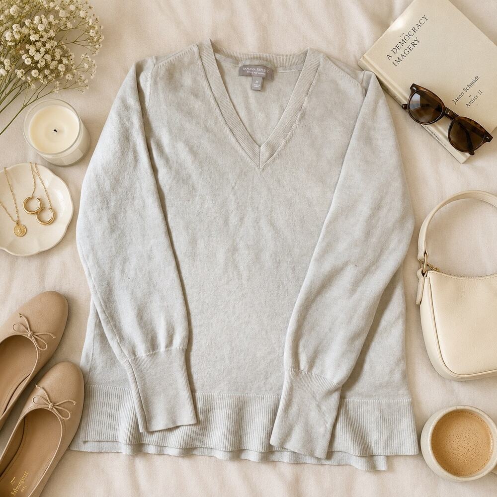 Banana Republic Extra Fine Merino V-Neck Sweater